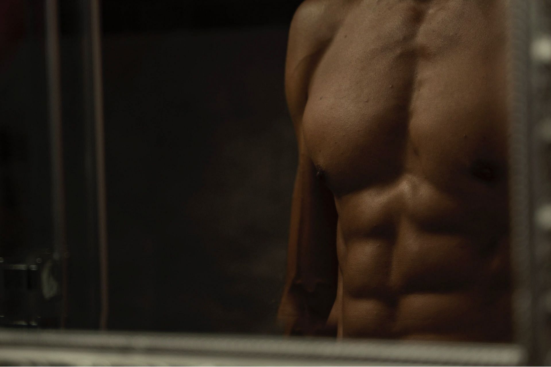 Egyptian lateral raises build your core strength. (Image via Unsplash/ Andre Taissin)